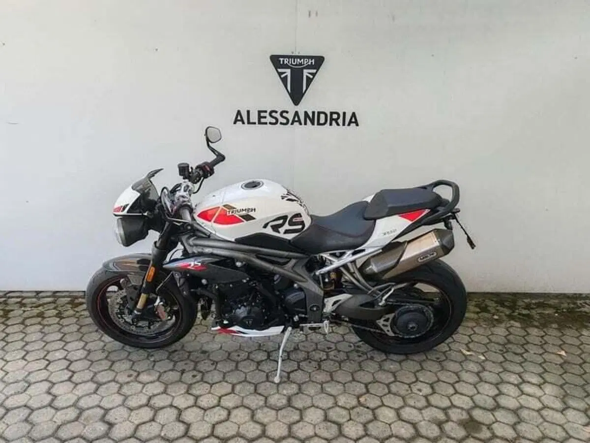 Triumph Speed Triple 1050 RS (2018 - 20) (3)