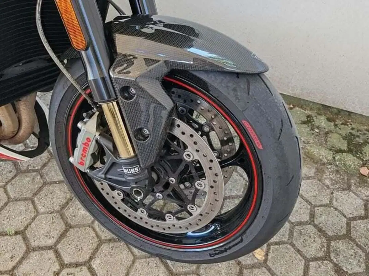 Triumph Speed Triple 1050 RS (2018 - 20) (12)