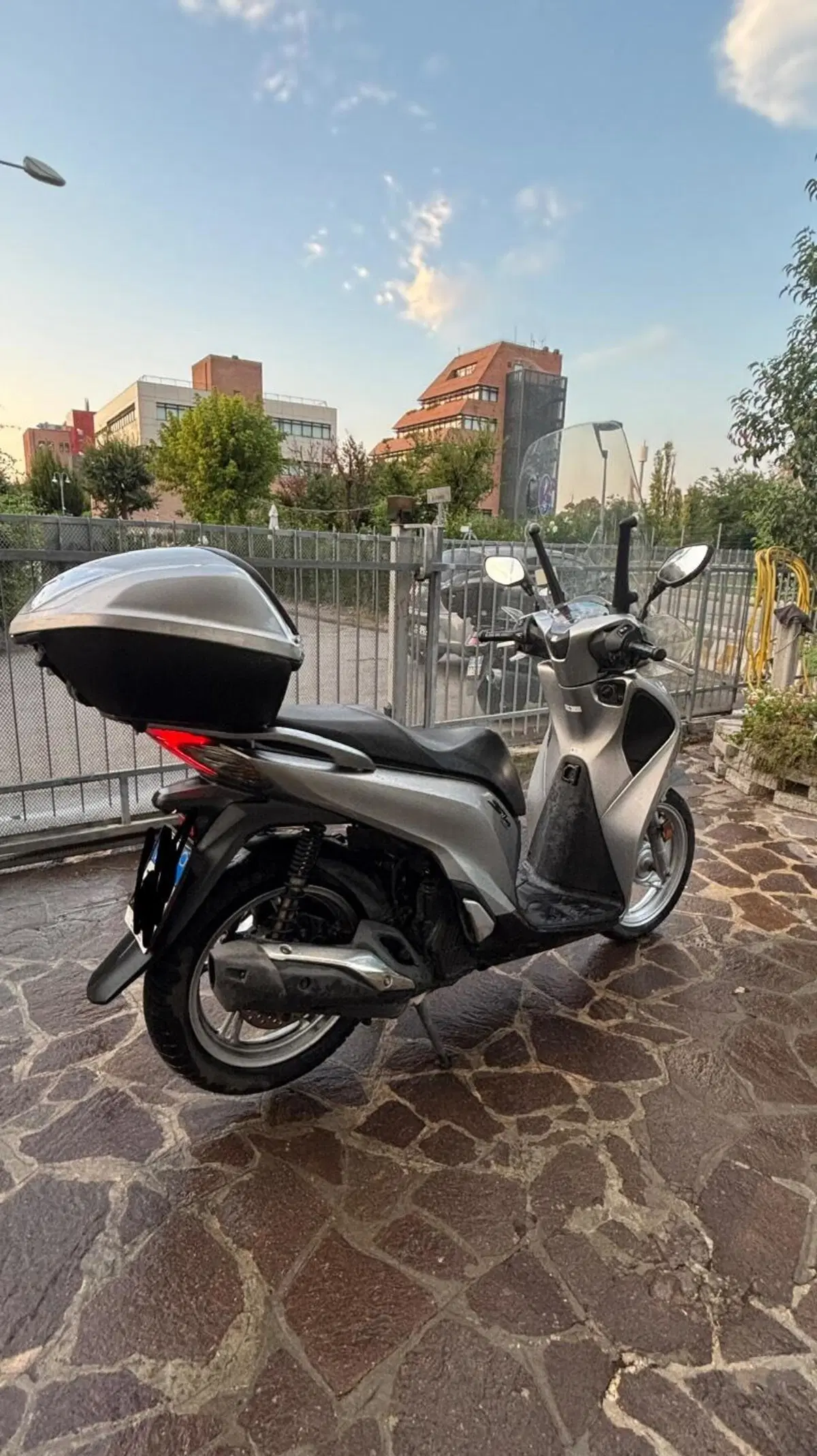 Honda SH 125i (2017 - 19) (2)