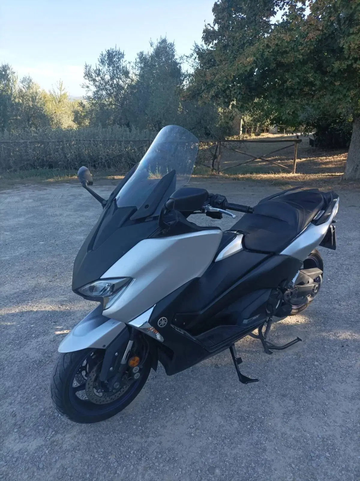 Yamaha T-Max 530 Iron Max ABS (2014 - 17) (3)