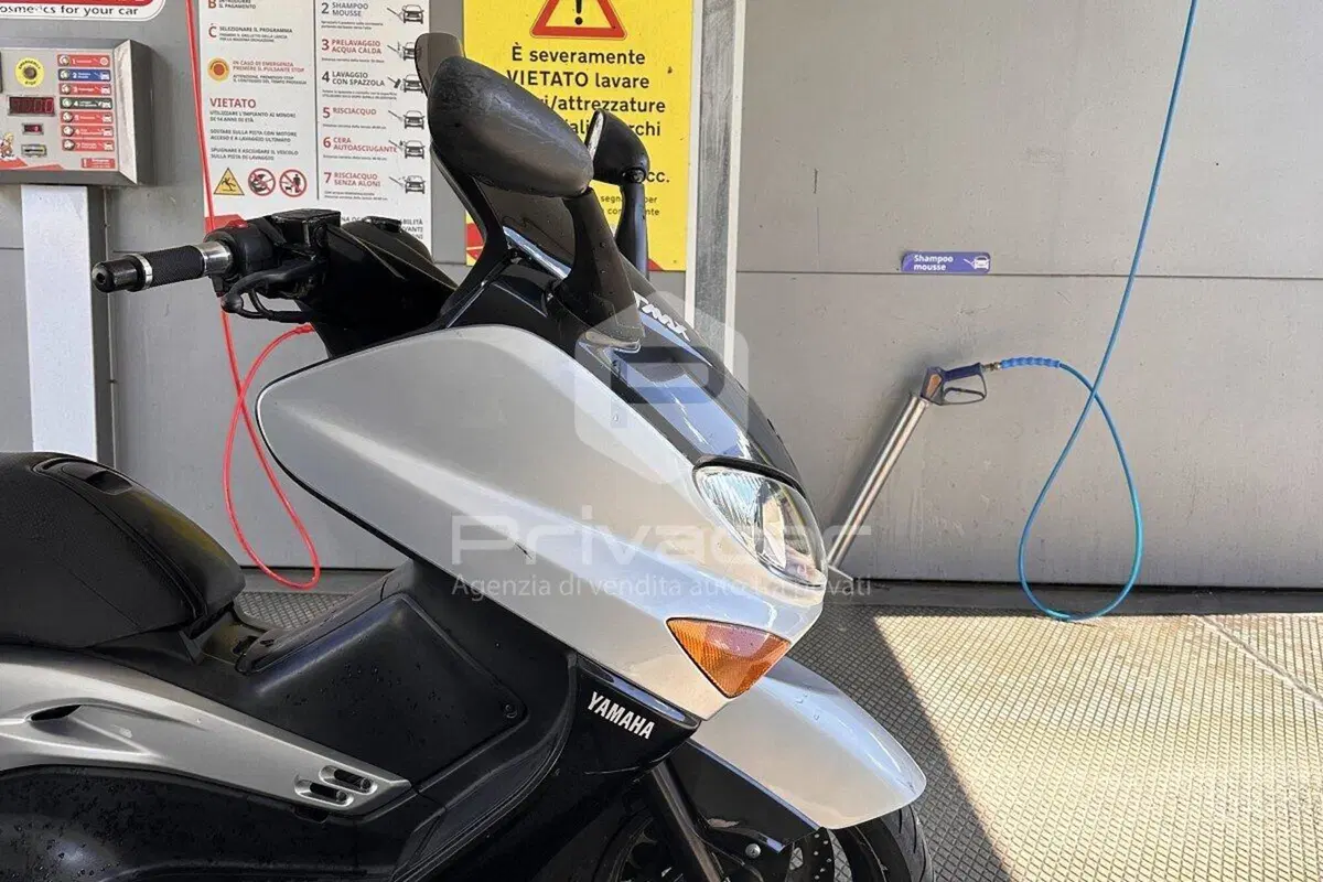 Yamaha T-Max 500 (2001 - 03) (13)