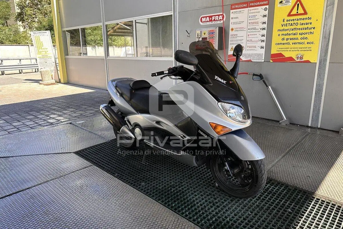 Yamaha T-Max 500 (2001 - 03) (2)