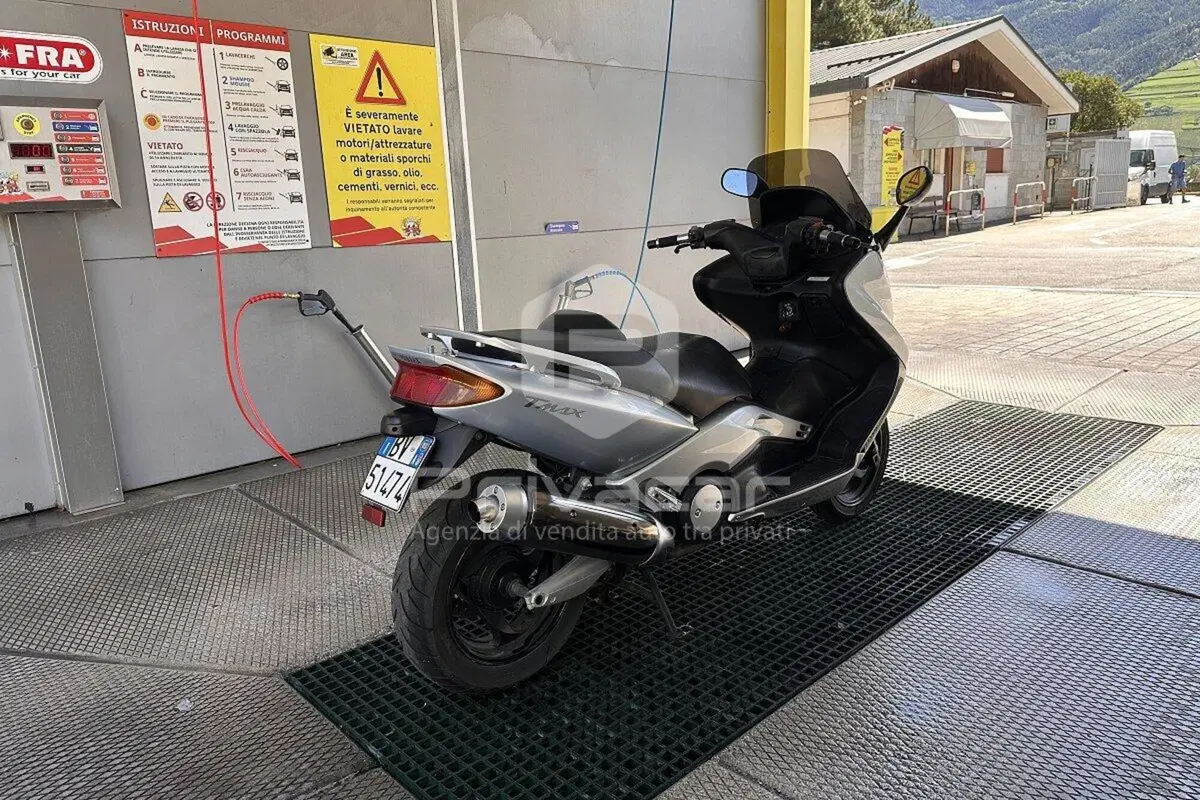Yamaha T-Max 500 (2001 - 03) (3)