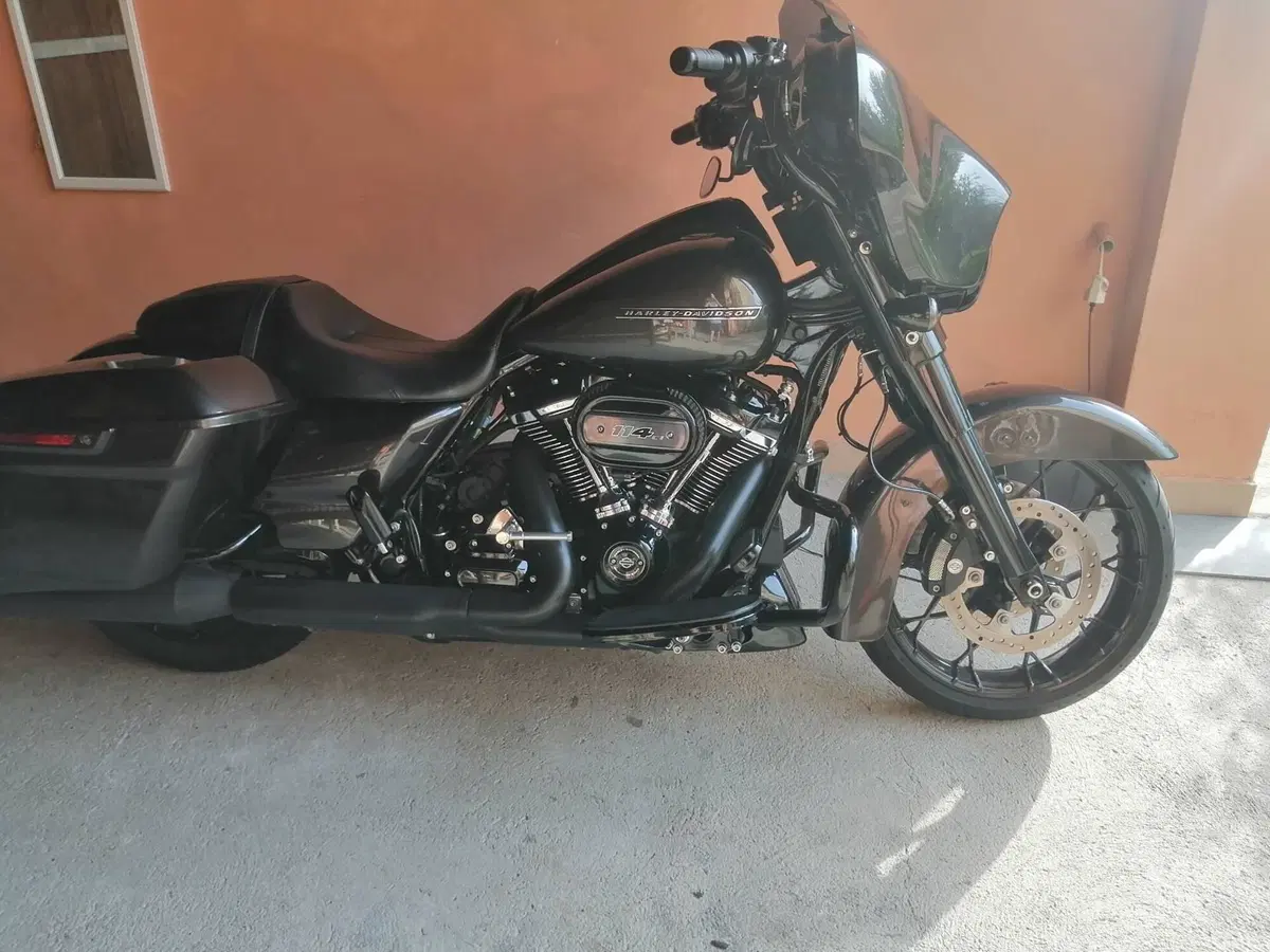 Harley-Davidson 114 Street Glide Special (2019 - 20) - FLHXS (5)