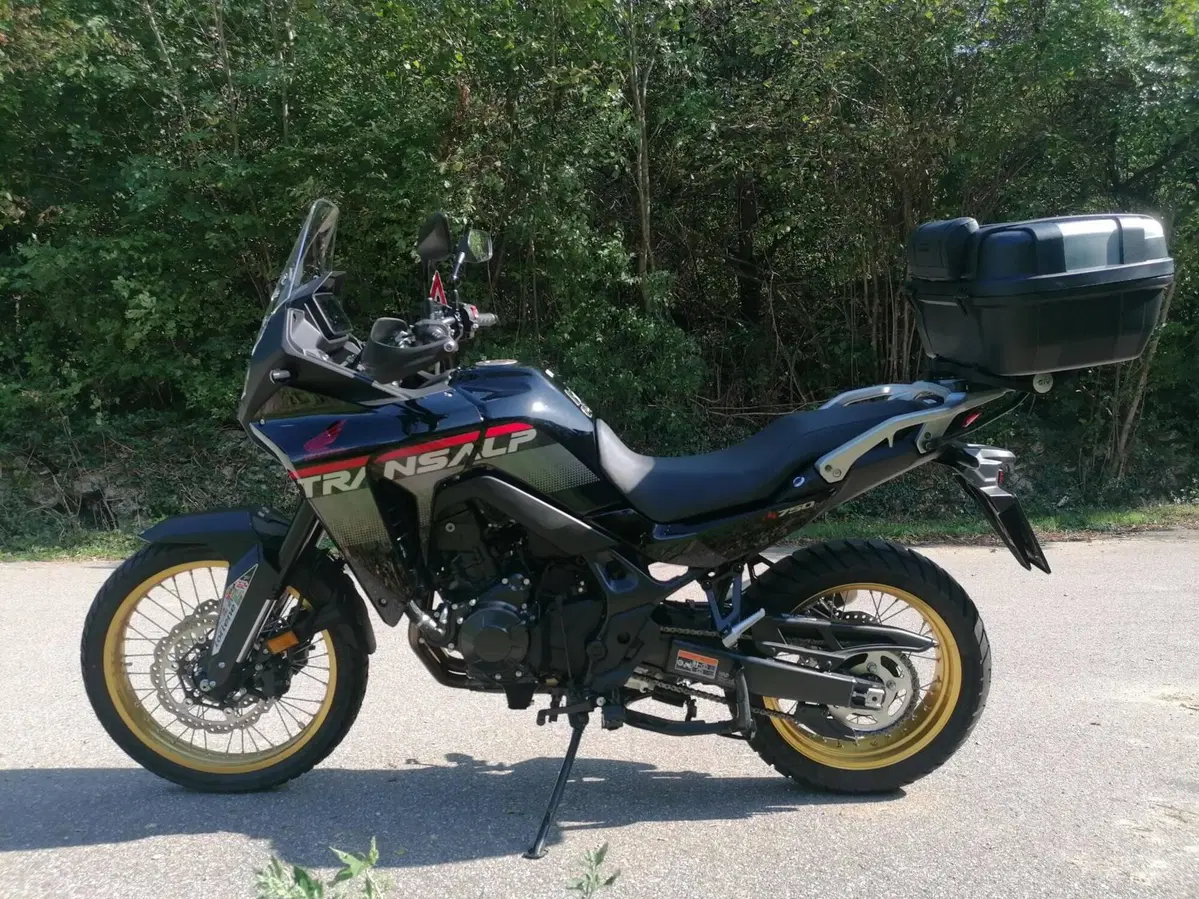 Honda Transalp XL750 (2025) (2)