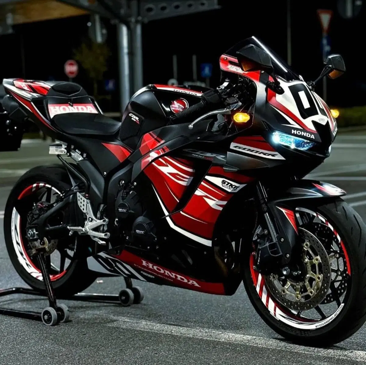Honda CBR 600 RR (2024 - 26) (5)