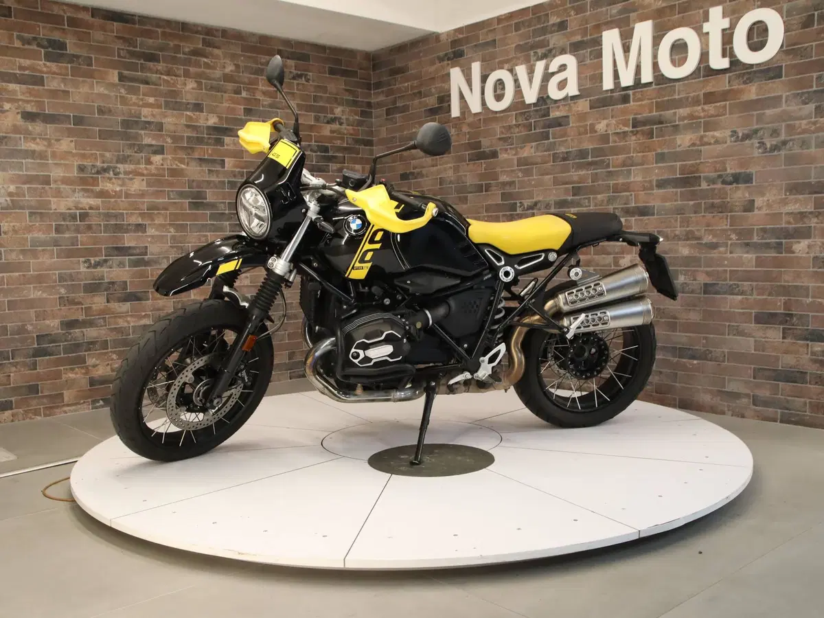 Bmw R nineT Urban GS 1200 - Edition 40 Years GS (2021) (2)