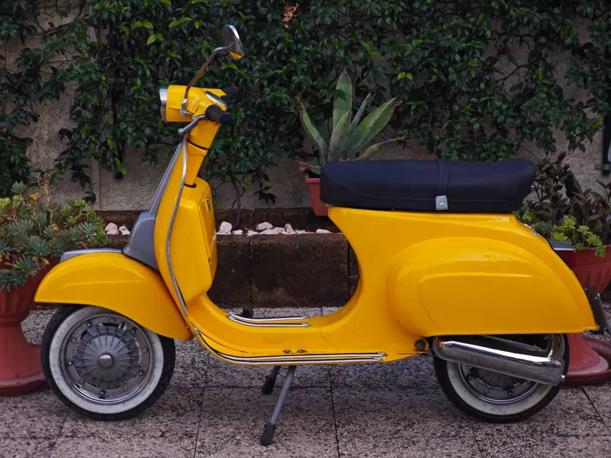 Piaggio Vespa 50 Special  (4)