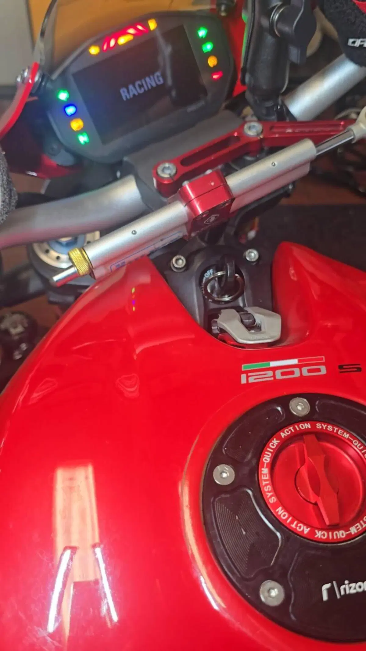 Ducati Monster 1200 S (2017 - 21) (4)