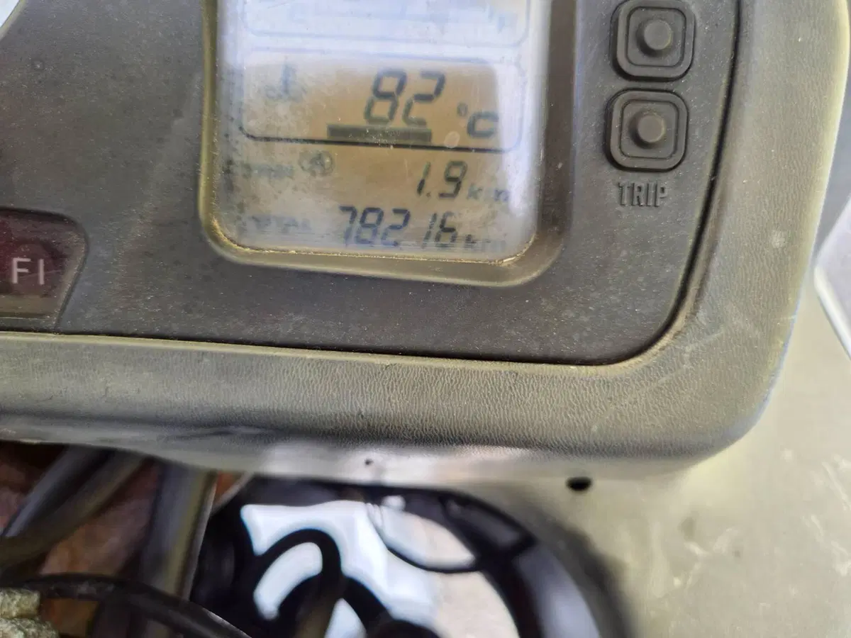 Honda VFR 800 (1998 - 01) (15)