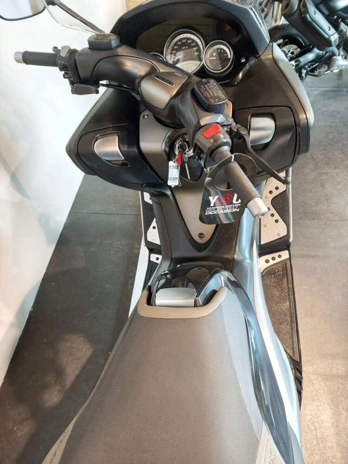 Yamaha T-Max 500 Tech Max (2011 - 13) (4)