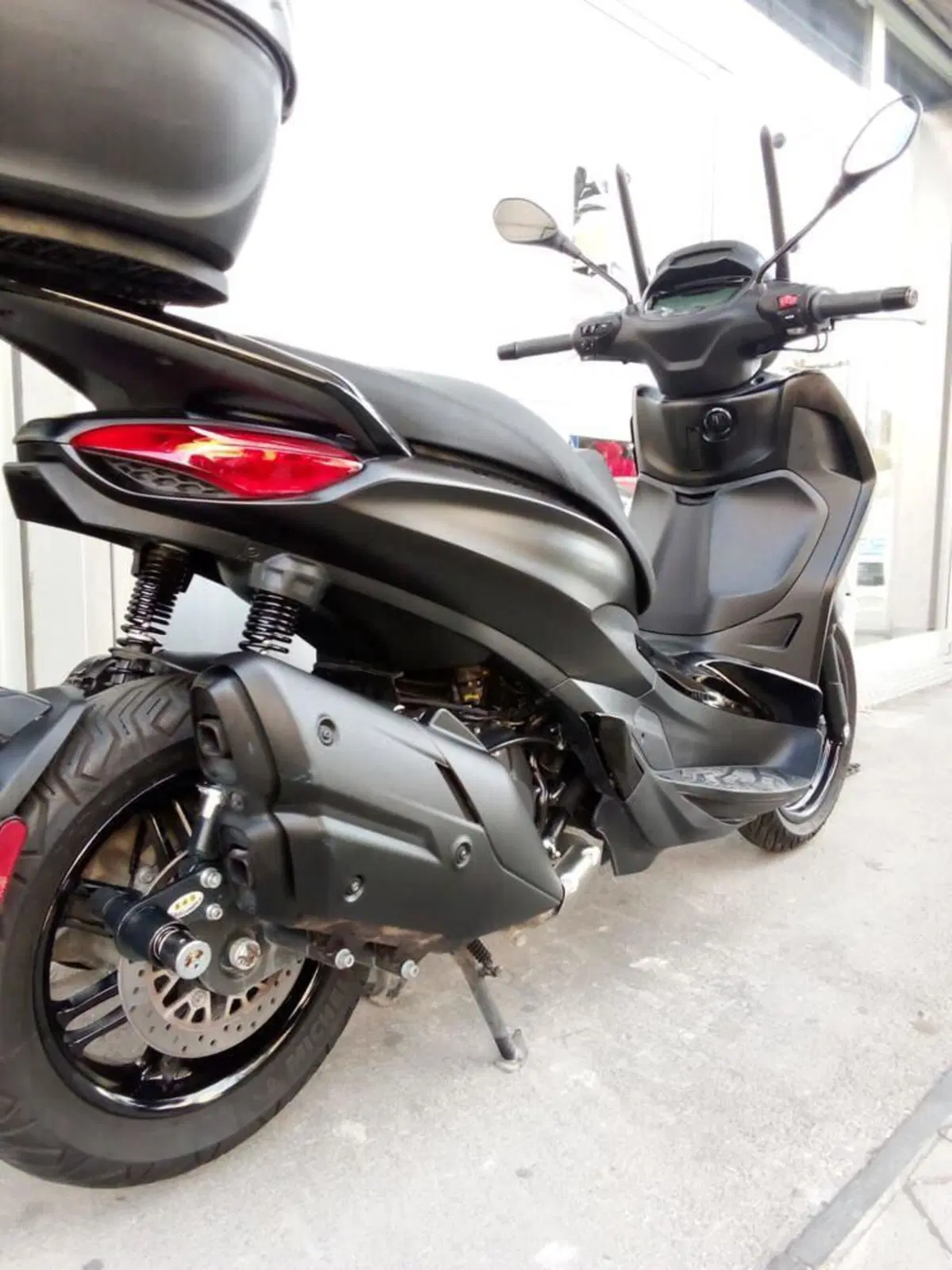 Piaggio Beverly 400 ABS-ASR (2021 - 24) (8)