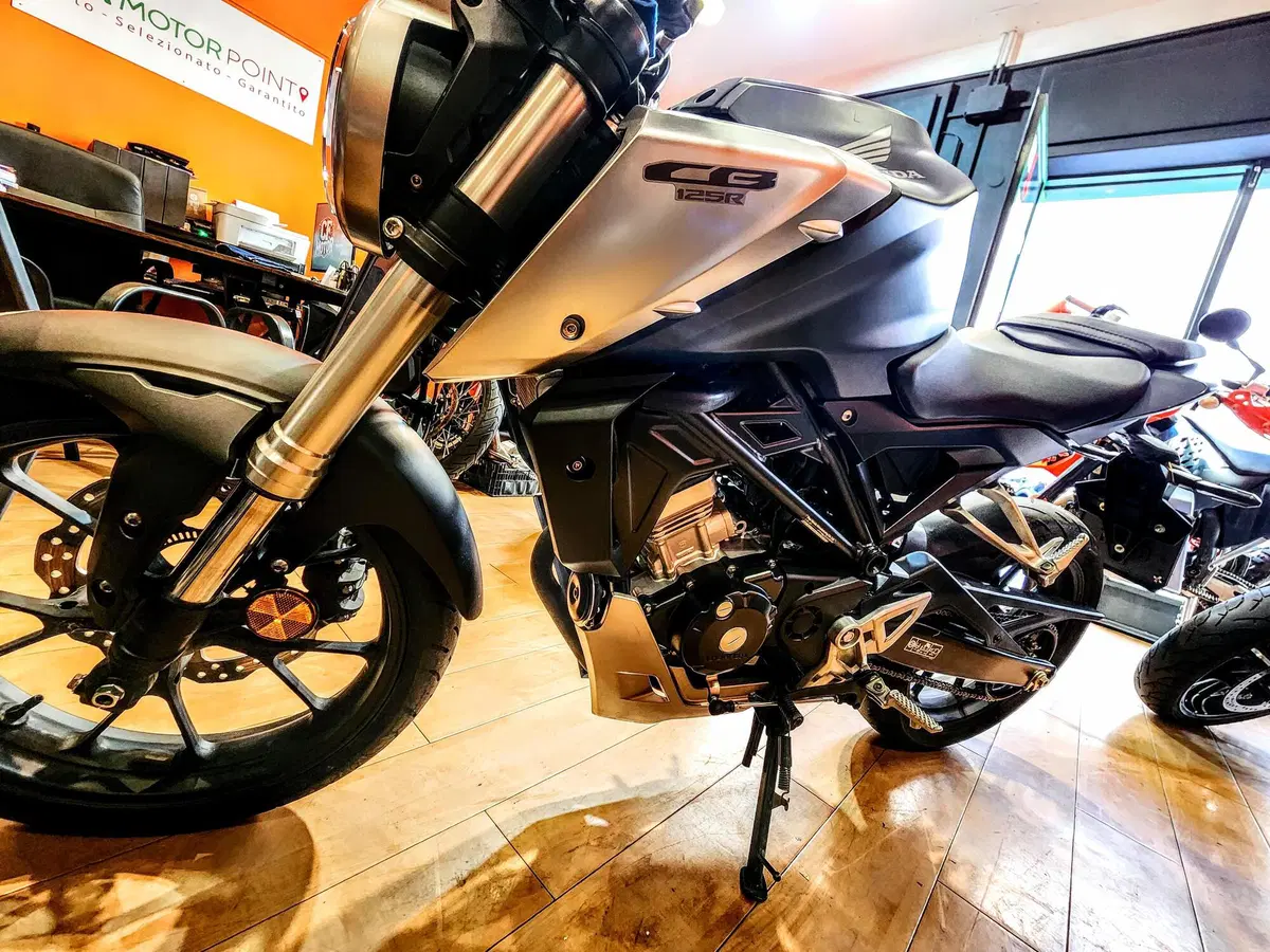 Honda CB 125 R (2018 - 20) (9)