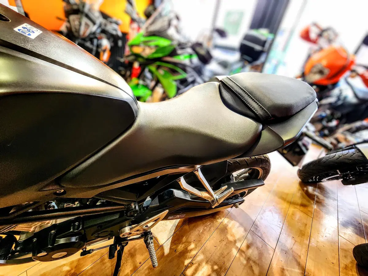 Honda CB 125 R (2018 - 20) (12)