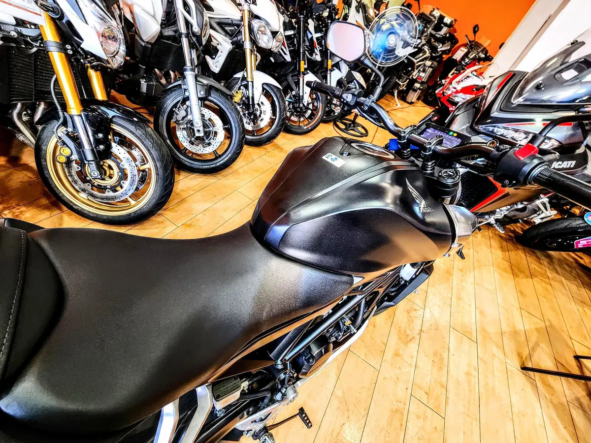 Honda CB 125 R (2018 - 20) (14)