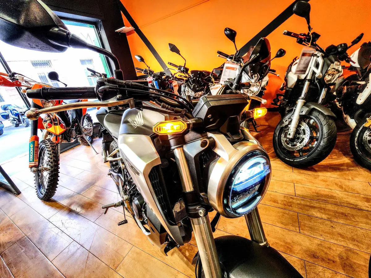 Honda CB 125 R (2018 - 20) (16)