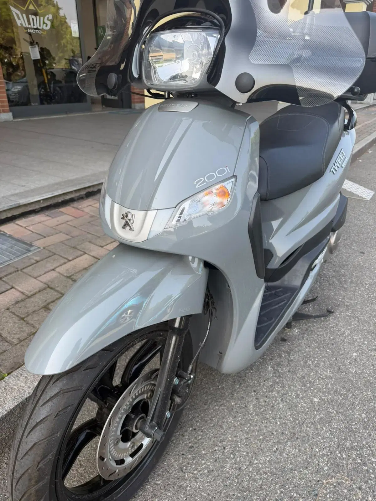 Peugeot Tweet 200 FL GT (2023 - 24) (7)