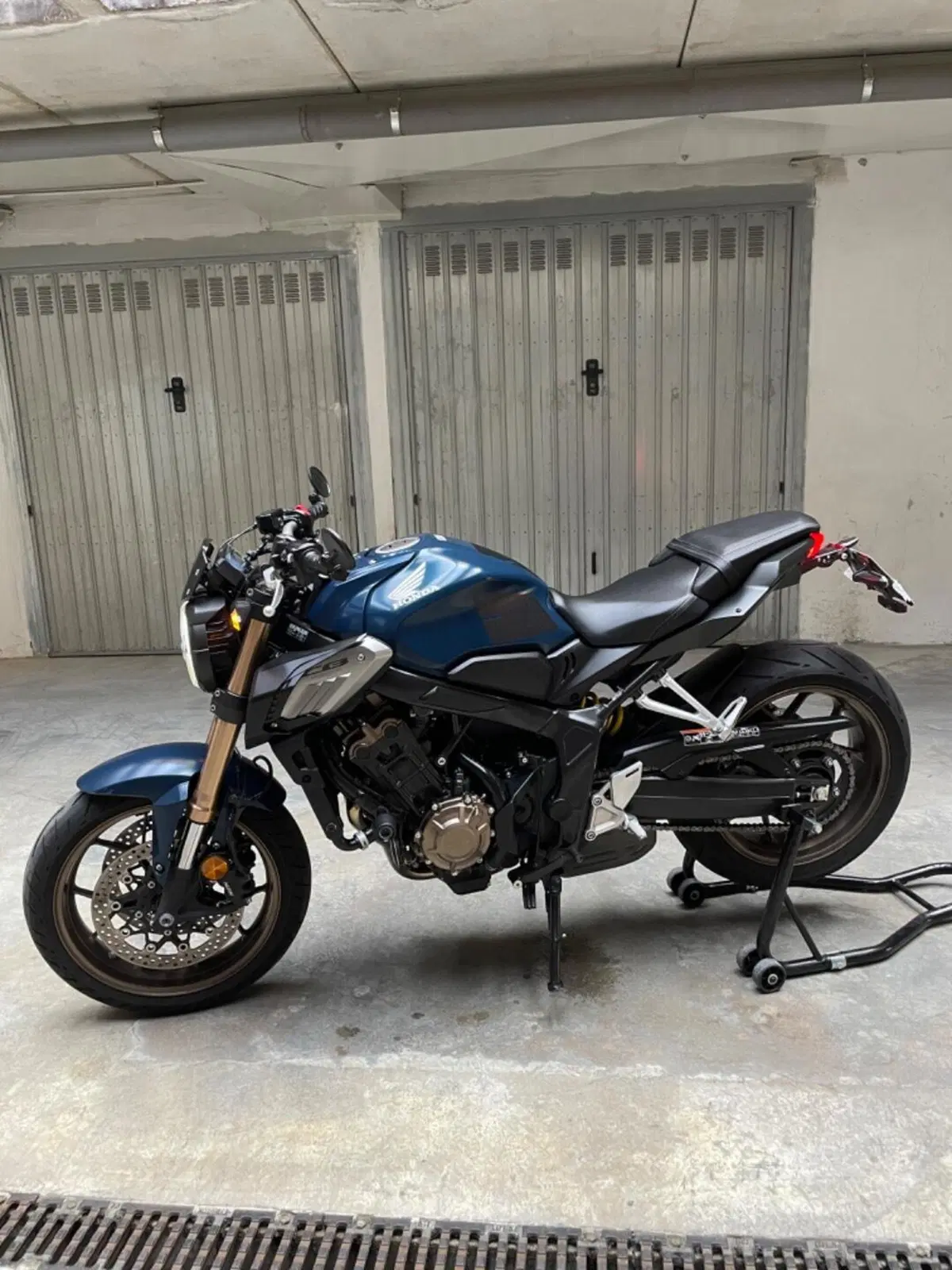Honda CB 650 R (2021 - 23) (4)