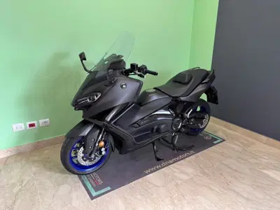 Yamaha T-Max 560 (2022 - 24) usata