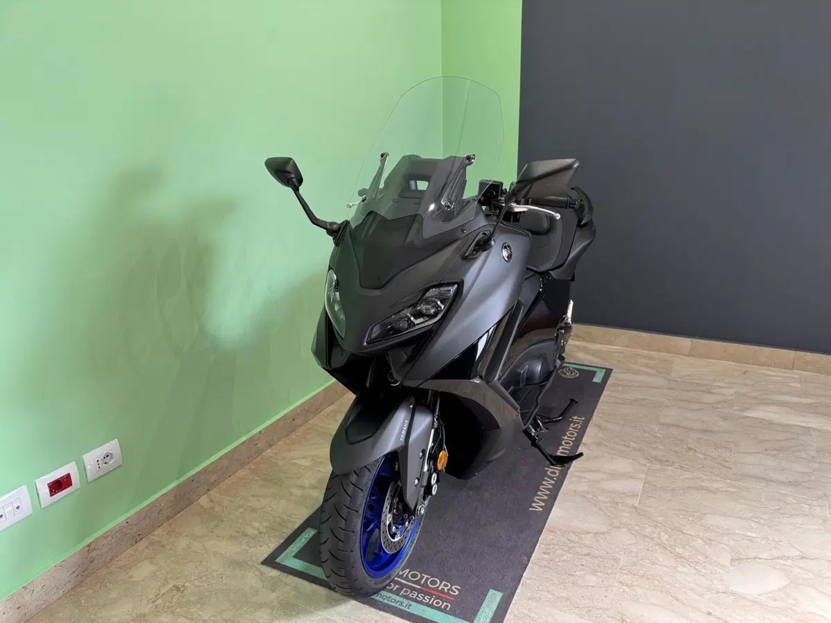 Yamaha T-Max 560 (2022 - 24) (3)
