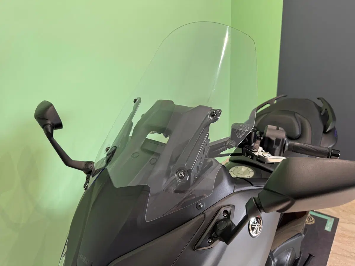 Yamaha T-Max 560 (2022 - 24) (6)
