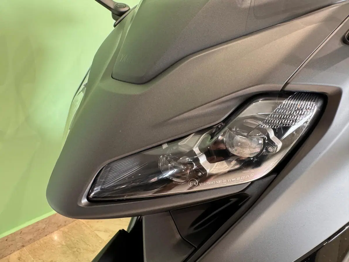 Yamaha T-Max 560 (2022 - 24) (7)