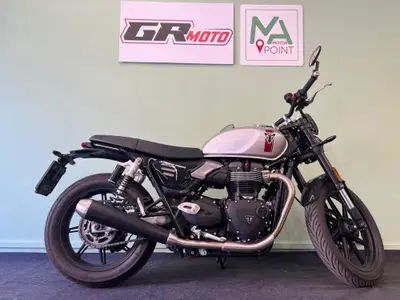 Triumph Speed Twin 900 (2025 - 26) usata