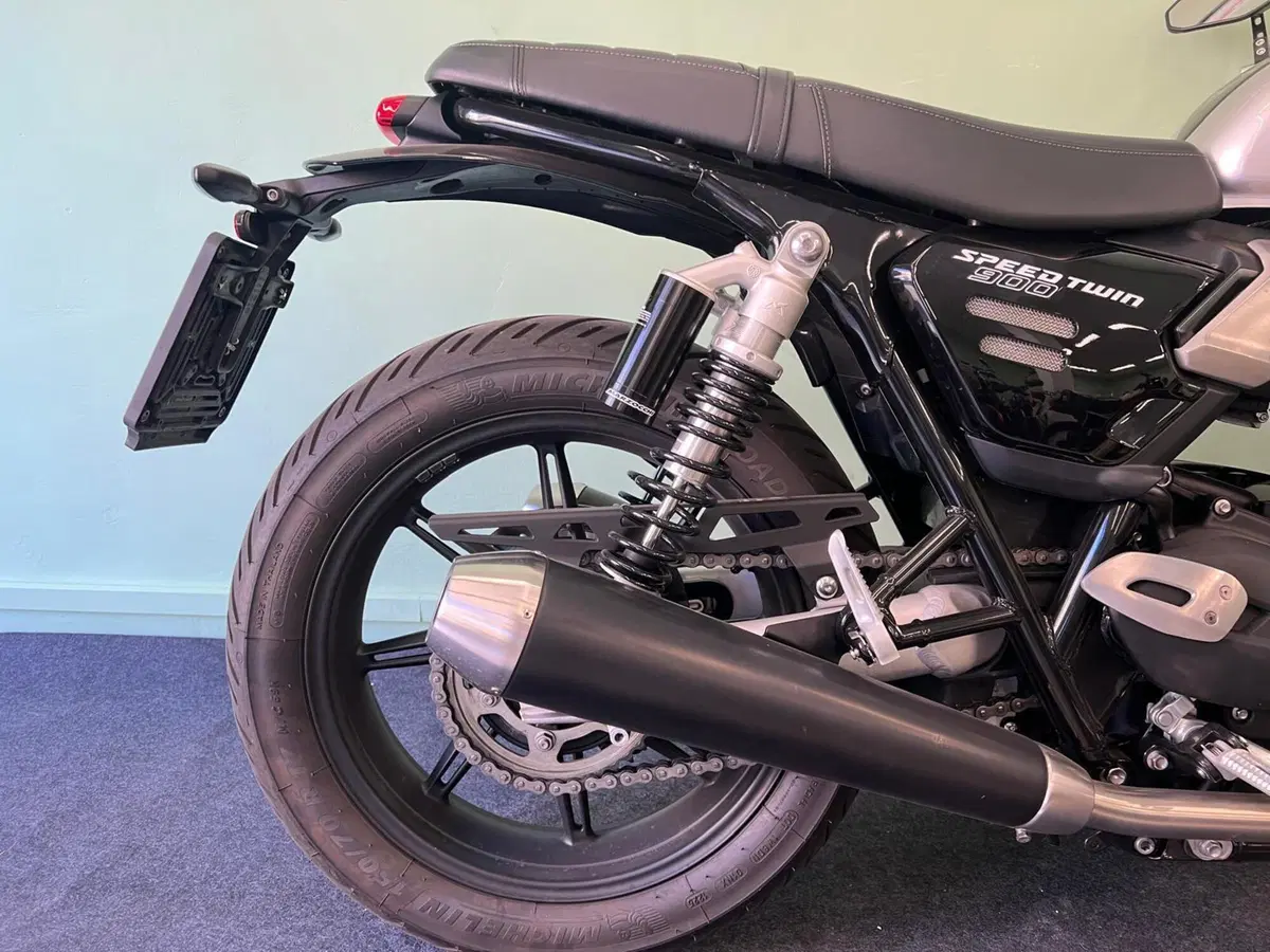Triumph Speed Twin 900 (2025 - 26) (3)