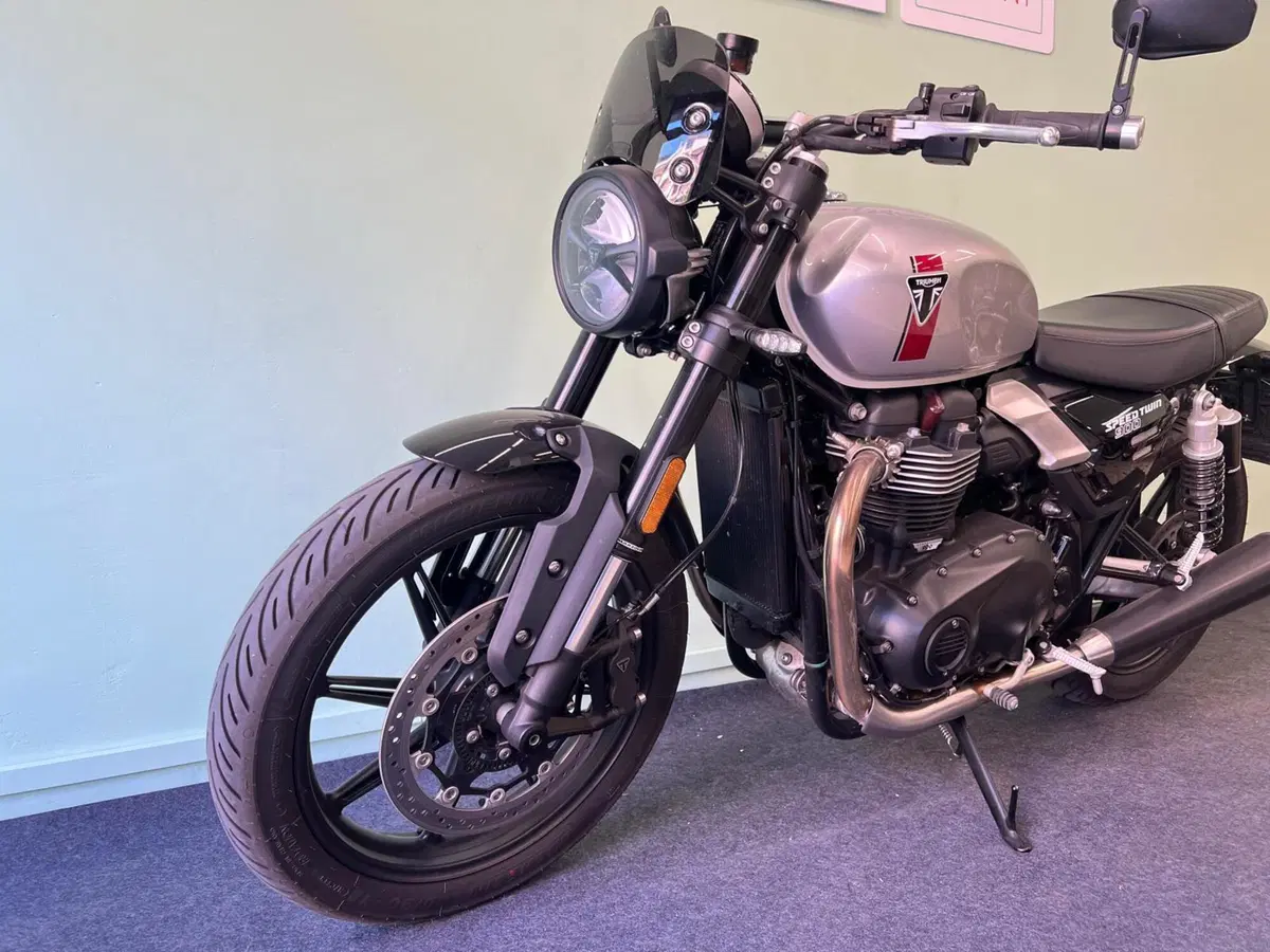 Triumph Speed Twin 900 (2025 - 26) (10)