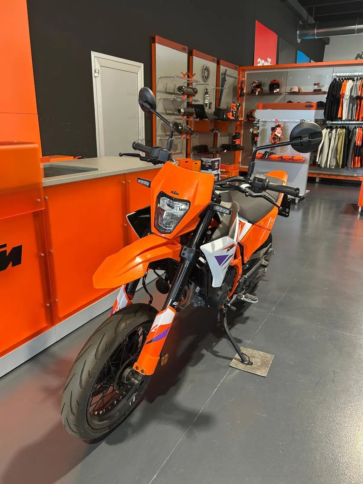KTM 390 SMC R (2025 - 26) (3)