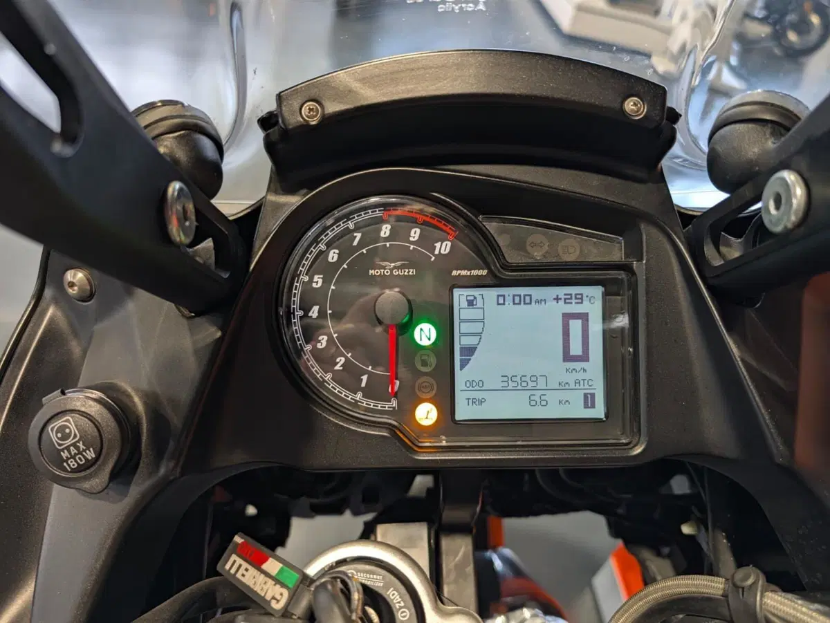 Moto Guzzi Stelvio 1200 8V (2011 - 16) (4)