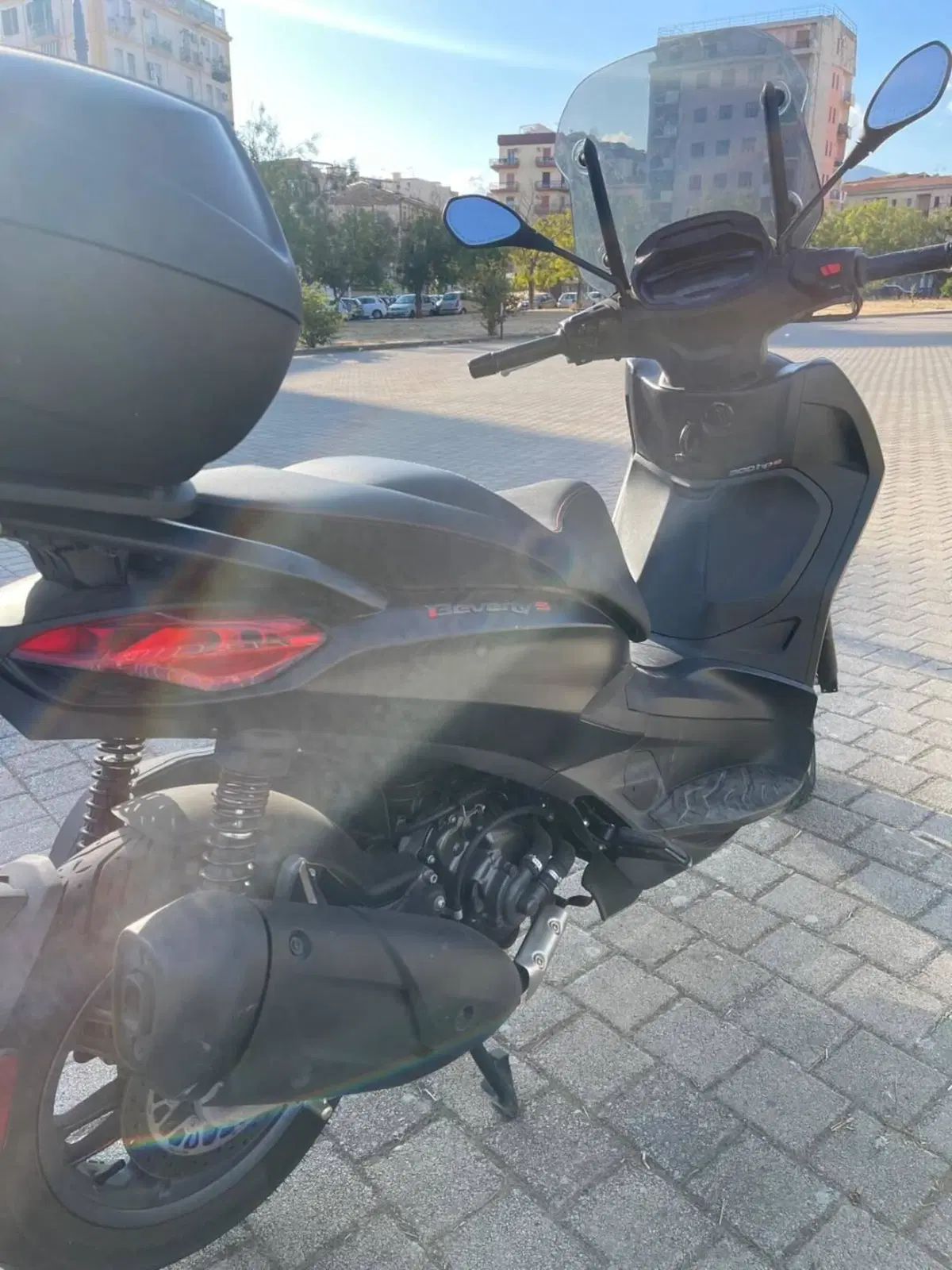 Piaggio Beverly 300 ABS-ASR (2021 - 25) (4)