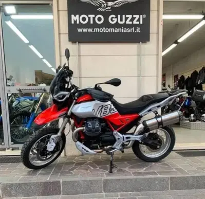 Moto Guzzi V85 TT (2024 - 26) usata