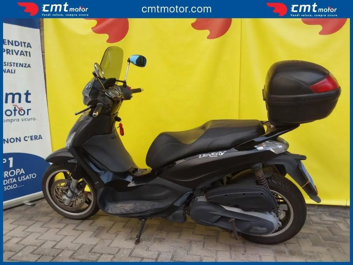 Piaggio Beverly 350 Police ABS-ASR (2018 - 20) (5)