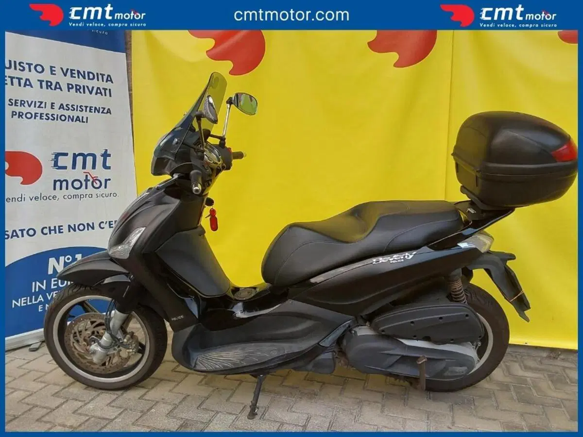 Piaggio Beverly 350 Police ABS-ASR (2018 - 20) (6)