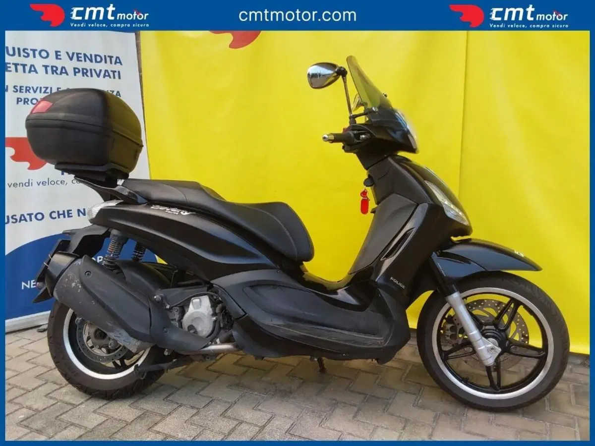 Piaggio Beverly 350 Police ABS-ASR (2018 - 20) (7)