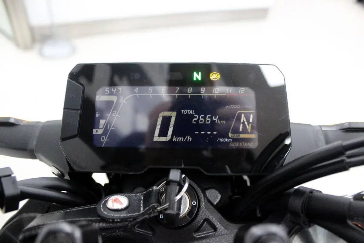 Honda CB 125 R (2024 - 26) (6)