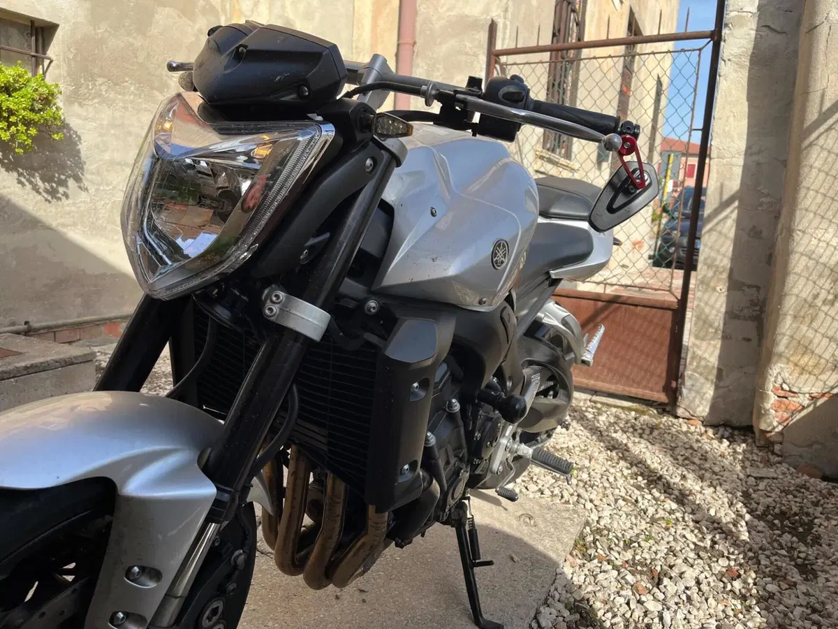 Yamaha FZ1 (2006 - 16) (7)