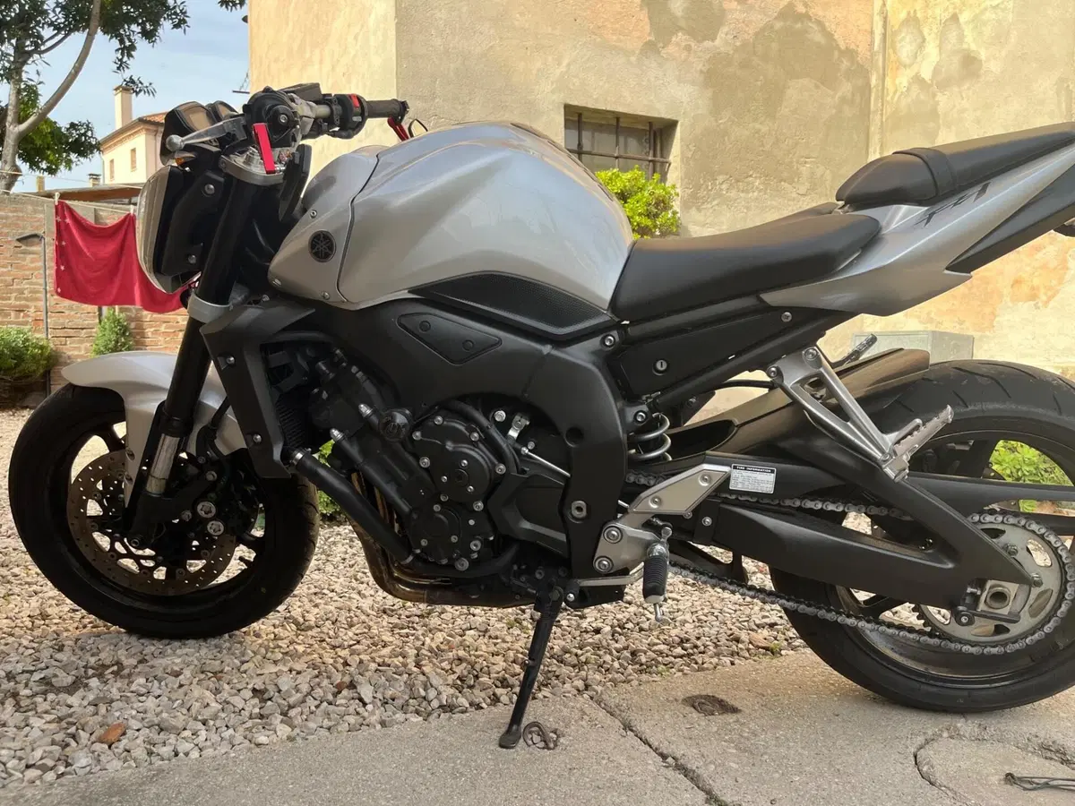 Yamaha FZ1 (2006 - 16) (12)