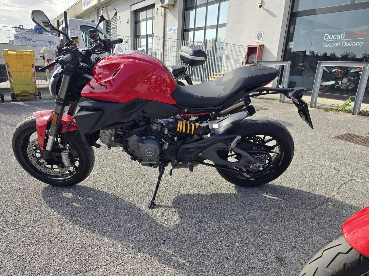 Ducati Monster 890 (2026) (2)