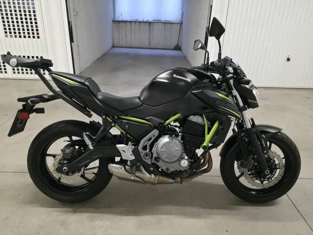 Kawasaki Z 650 (2017 - 19) (3)