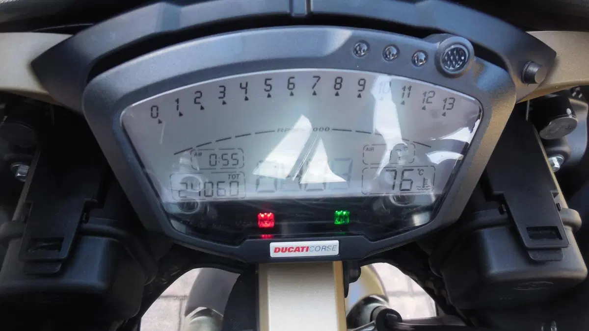 Ducati 848 (2007 - 13) (4)