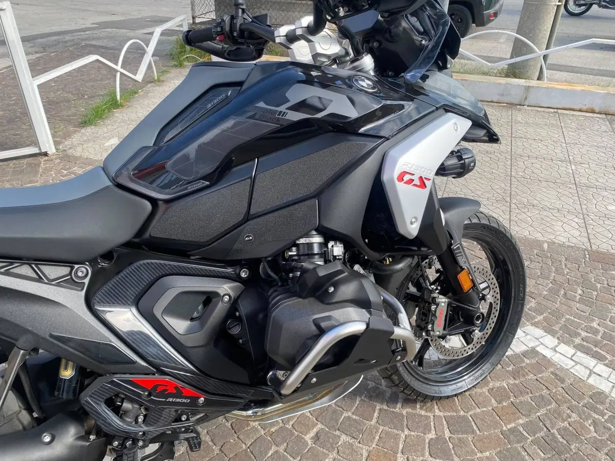 Bmw R 1300 GS Triple Black (2023 - 26) (6)