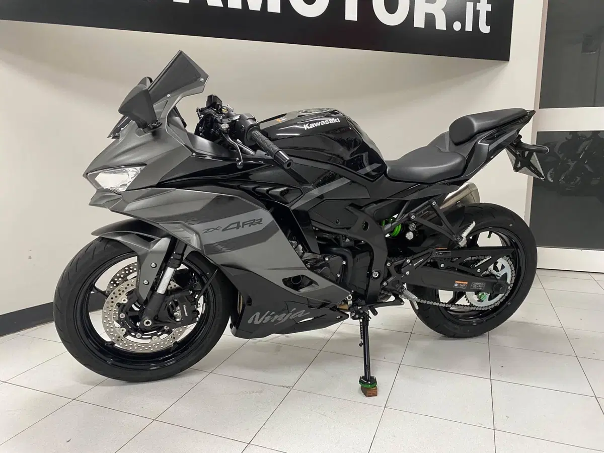 Kawasaki Ninja ZX-4RR (2024 - 26) (4)