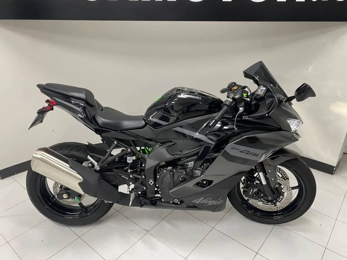 Kawasaki Ninja ZX-4RR (2024 - 26) (2)