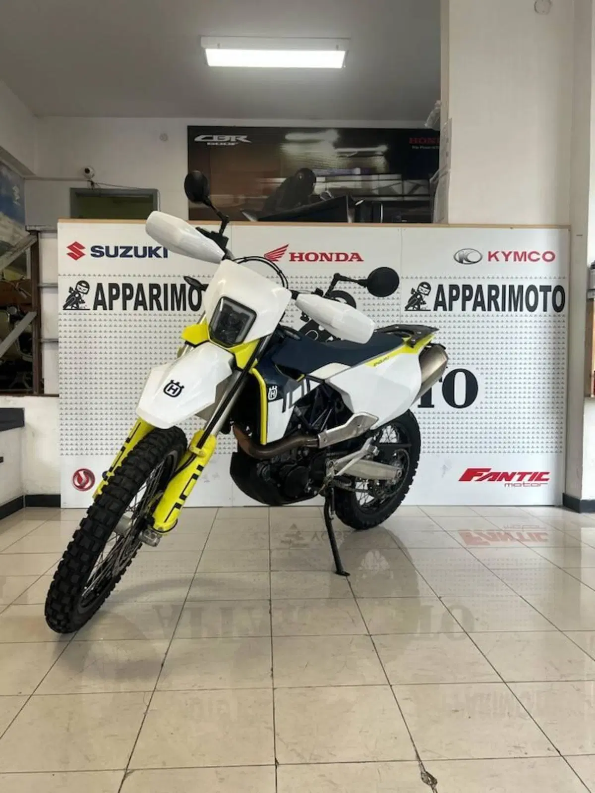 Husqvarna 701 Enduro (2023 - 25) (3)