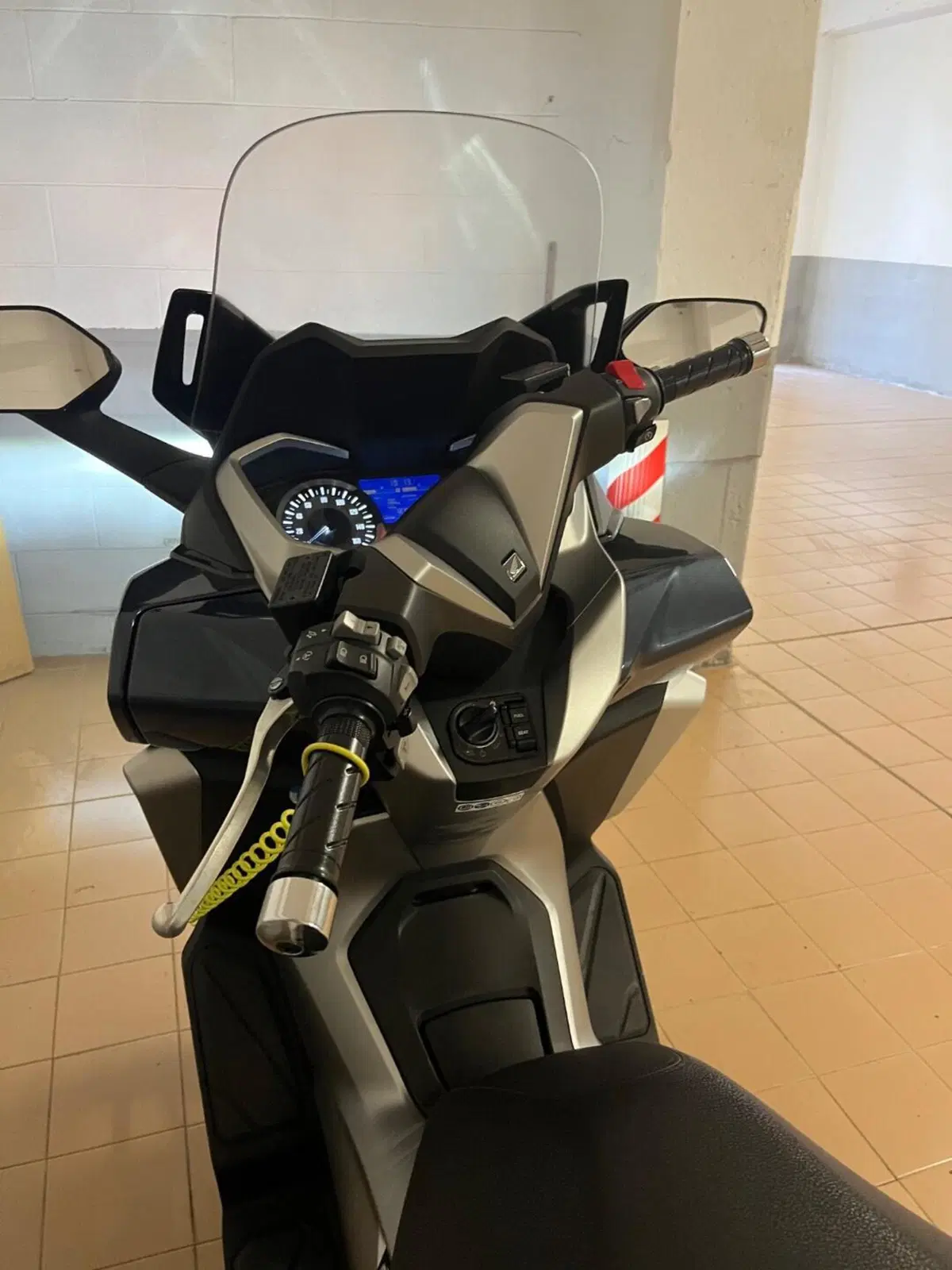 Honda Forza 300 ABS (2018 - 20) (4)