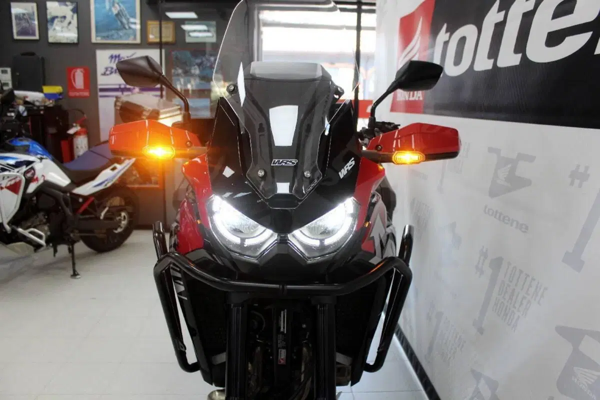 Honda Africa Twin CRF 1100L DCT (2022 - 23) (4)