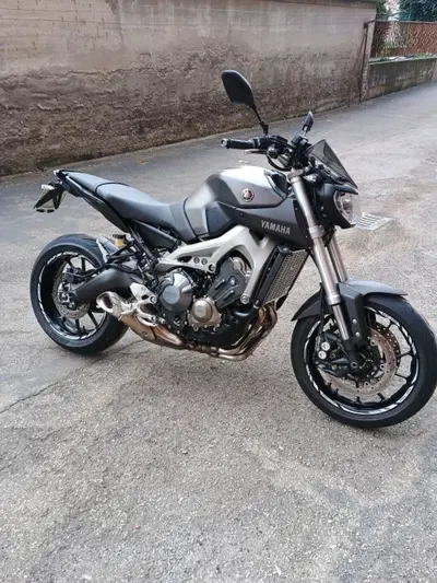 Yamaha MT-09 ABS (2013 - 15) usata