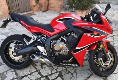 Honda CBR 650 R (2021 - 23) usata